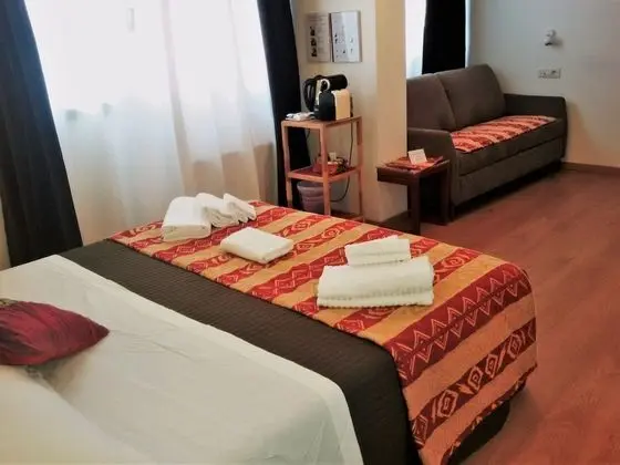 Deluxe Oda, 1 Büyük (Queen) Boy Yatak ve Çekyat, Engellilere Uygun, Özel Banyo