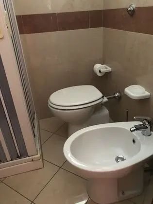 Traditional Tek Büyük Yataklı Oda