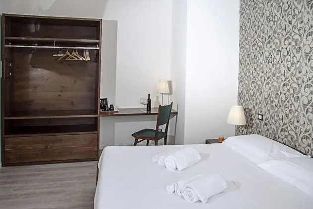 Tek Büyük Yataklı Oda