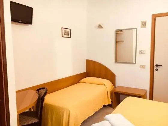 Üç Kişilik Oda, Balkon