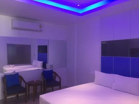 Deluxe Tek Büyük Yataklı Oda, Zemin Kat