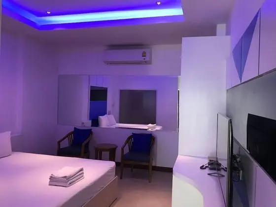 Deluxe Tek Büyük Yataklı Oda, Zemin Kat