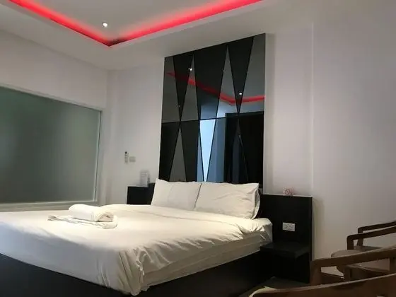 Deluxe Tek Büyük Yataklı Oda, Zemin Kat
