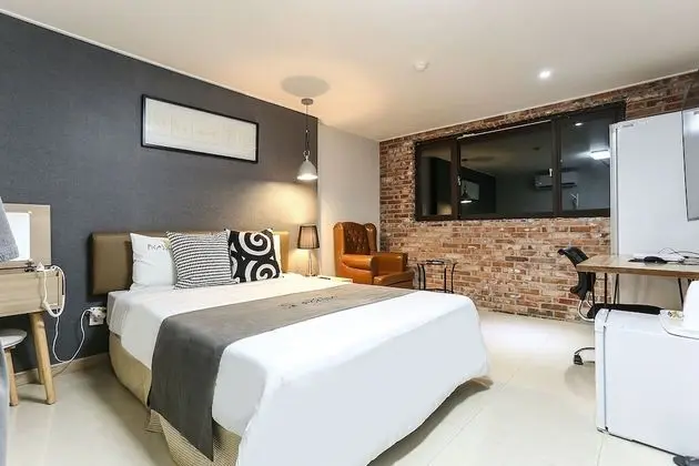 Deluxe Tek Büyük Yataklı Oda