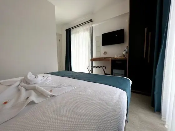 Standart Oda-Sigara İçilmez, Şehir Manzaralı, Fransız Balkonlu