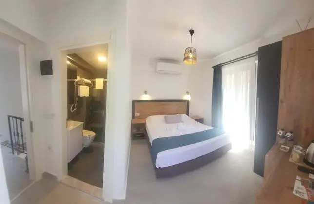 Standart Oda-Sigara İçilmez, Şehir Manzaralı, Fransız Balkonlu