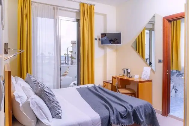 Standard Tek Büyük veya İki Ayrı Yataklı Oda