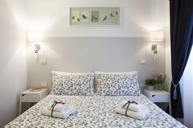 Tek Büyük veya İki Ayrı Yataklı Oda, Banyolu/Duşlu