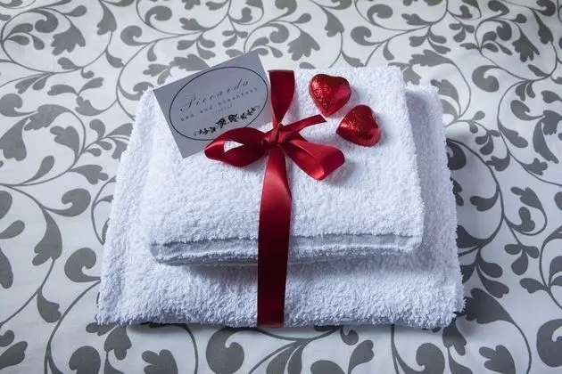 Tek Büyük Yataklı Oda (External Bathroom)