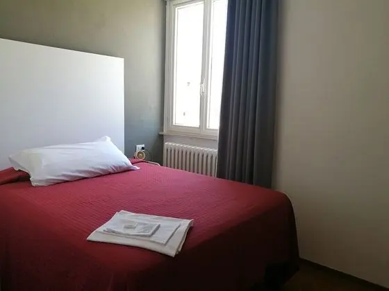 Standard Tek Büyük veya İki Ayrı Yataklı Oda, Özel Banyo