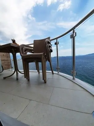 Deluxe Üç Kişilik Oda, Deniz Manzaralı