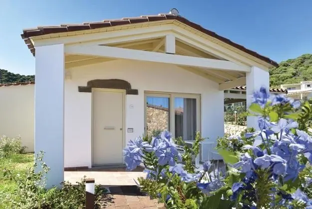 Tek Büyük Yataklı Oda, Balkon, Koy Manzaralı