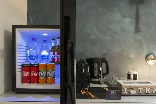 Deluxe Tek Büyük Yataklı Oda (with shower Blu)