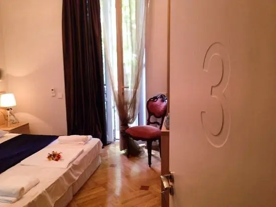 Standard Tek Büyük veya İki Ayrı Yataklı Oda, Balkon