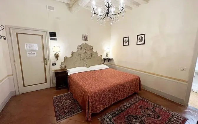 Comfort Tek Büyük veya İki Ayrı Yataklı Oda