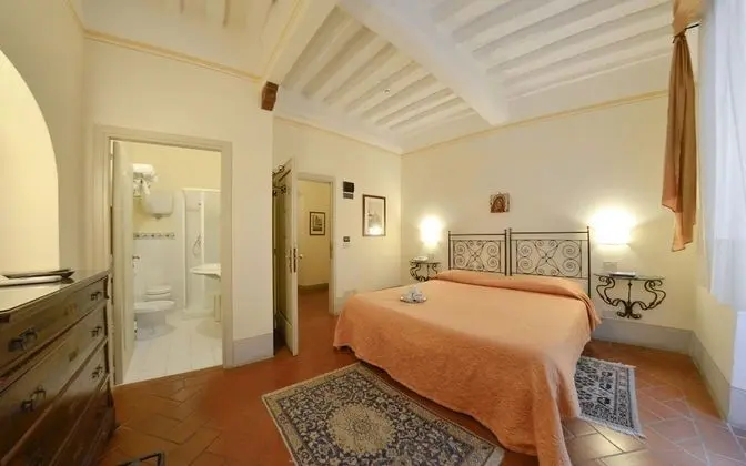 Comfort Tek Büyük veya İki Ayrı Yataklı Oda