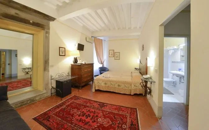 Comfort Tek Büyük veya İki Ayrı Yataklı Oda