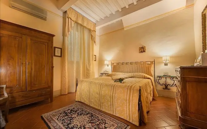 Economy Tek Büyük veya İki Ayrı Yataklı Oda