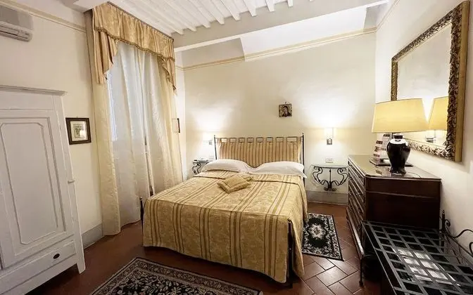 Economy Tek Büyük veya İki Ayrı Yataklı Oda