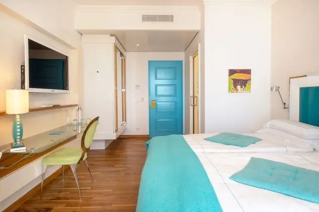 Standard Tek Büyük veya İki Ayrı Yataklı Oda