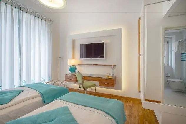Standard Tek Büyük veya İki Ayrı Yataklı Oda