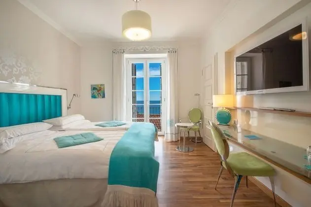 Superior Tek Büyük veya İki Ayrı Yataklı Oda