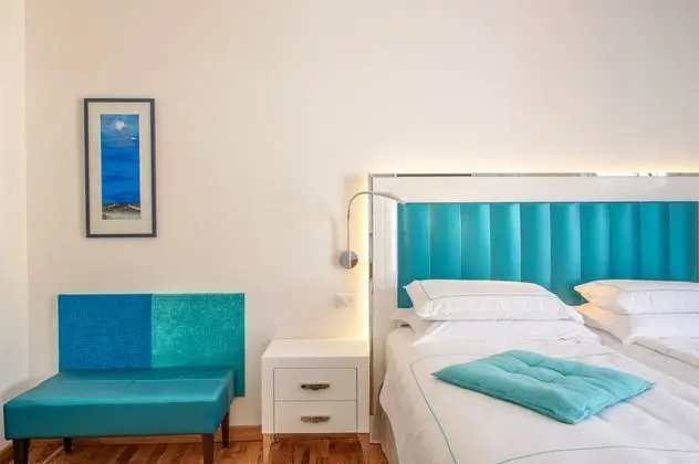 Superior Tek Büyük veya İki Ayrı Yataklı Oda