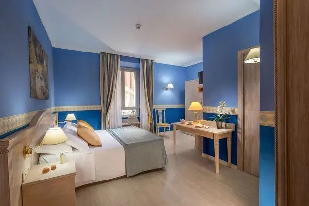 Tek Büyük Yataklı Oda