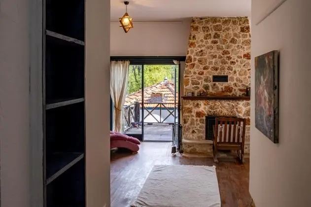 2 + 1 Daire, Bahçe Manzaralı, Şömineli ve Balkonlu