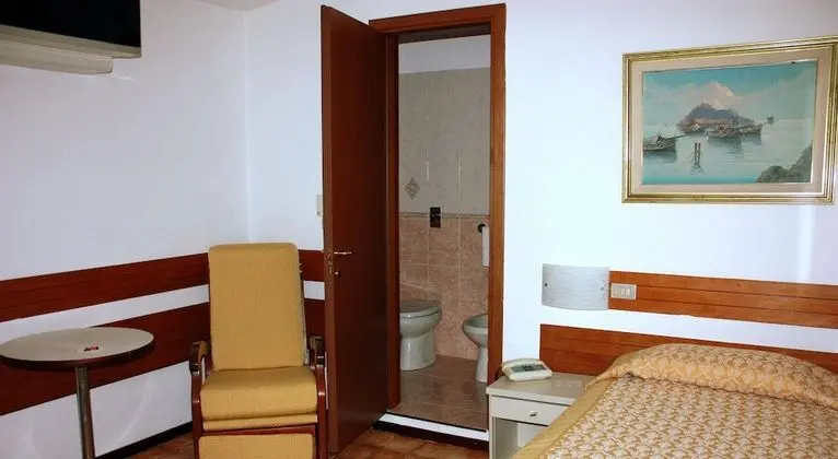 Standard Oda, 1 Çift Kişilik Yatak