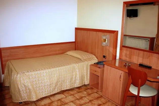 Standard Tek Kişilik Oda