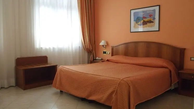 Oda, 1 Çift Kişilik Yatak