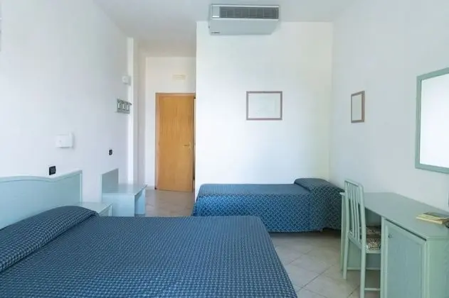 Comfort Dört Kişilik Oda