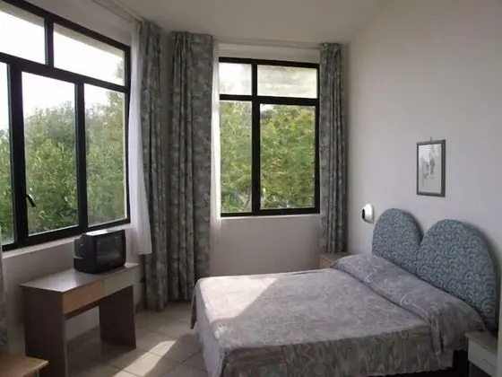 Comfort Tek Büyük veya İki Ayrı Yataklı Oda