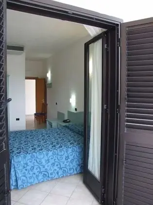 Comfort Tek Büyük veya İki Ayrı Yataklı Oda
