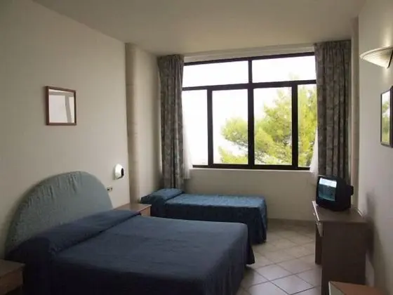 Comfort Tek Büyük veya İki Ayrı Yataklı Oda