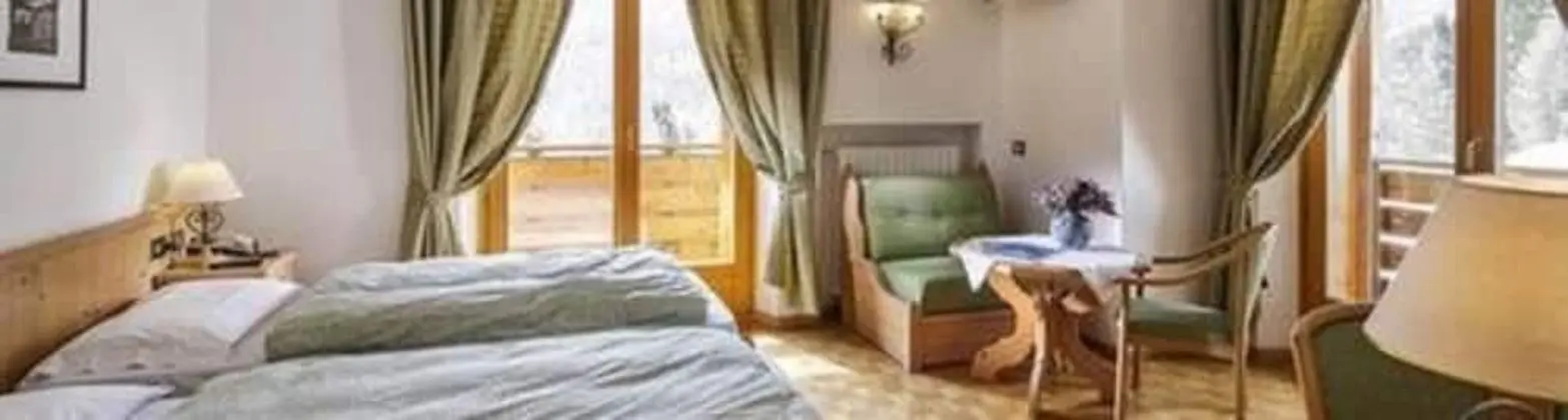 Tek Büyük Yataklı Oda (with extra bed)