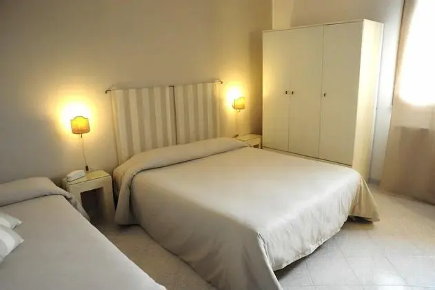 Üç Kişilik Oda, Bahçe Manzaralı