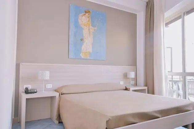 Büyük Yataklı Tek Kişilik Oda (with internal private bathroom)