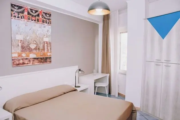 Tek Büyük Yataklı Oda (with internal private bathroom)