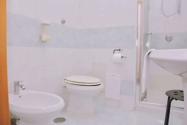 Tek Büyük Yataklı Oda (with internal private bathroom)