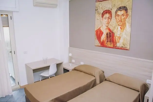 Tek Büyük Yataklı Oda (with internal private bathroom)