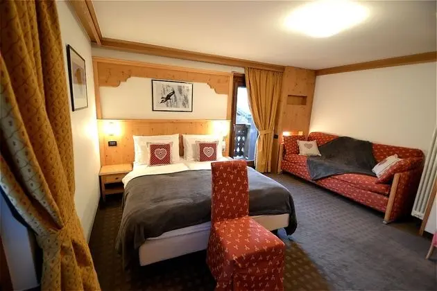 Superior Tek Büyük veya İki Ayrı Yataklı Oda