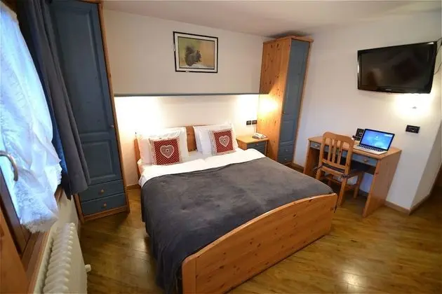 Superior Tek Büyük veya İki Ayrı Yataklı Oda