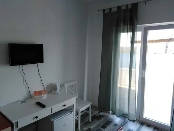 Tek Büyük veya İki Ayrı Yataklı Oda, Teras, Deniz Manzaralı