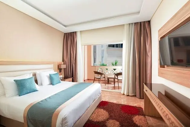 Deluxe Tek Büyük Yataklı Oda