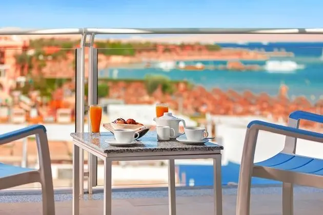 Deluxe Tek Büyük veya İki Ayrı Yataklı Oda, Deniz Manzaralı