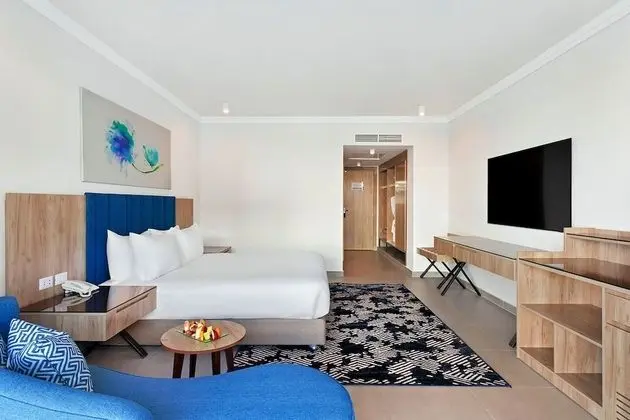 Deluxe Üç Kişilik Oda, Havuz Manzaralı