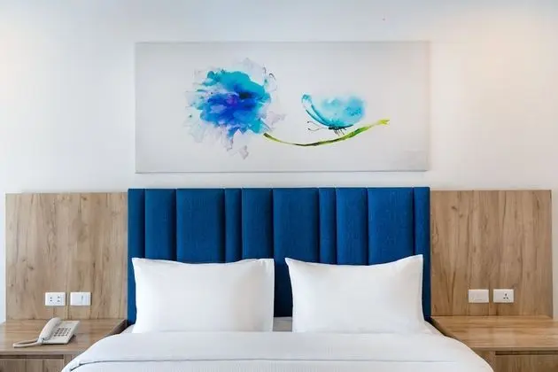 Deluxe Üç Kişilik Oda, Havuz Manzaralı