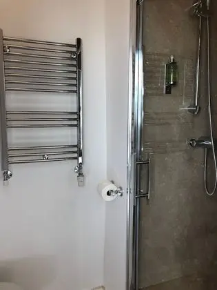 Standard Tek Büyük Yataklı Oda, Banyolu/Duşlu